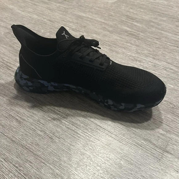 Men's Black Running Shoes - Picture 6 of 8